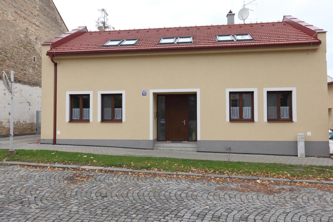 Apartmany U Kvetne Zahrady Kromeriz Exterior photo